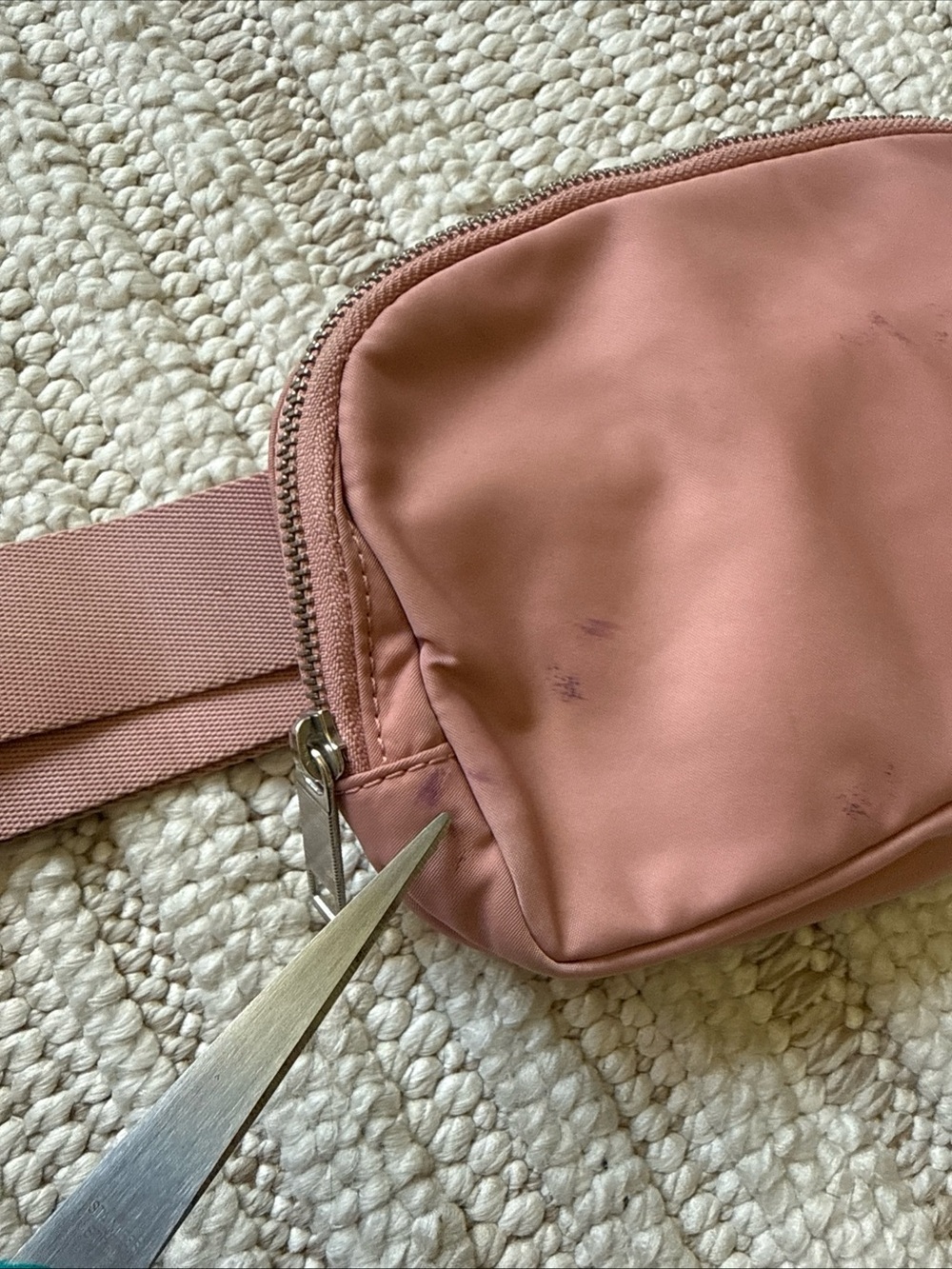 Lululemon Everywhere Belt Bag 1L Light Pink Waist Bag Fanny Pack. Read DESC - Picture 11 of 15